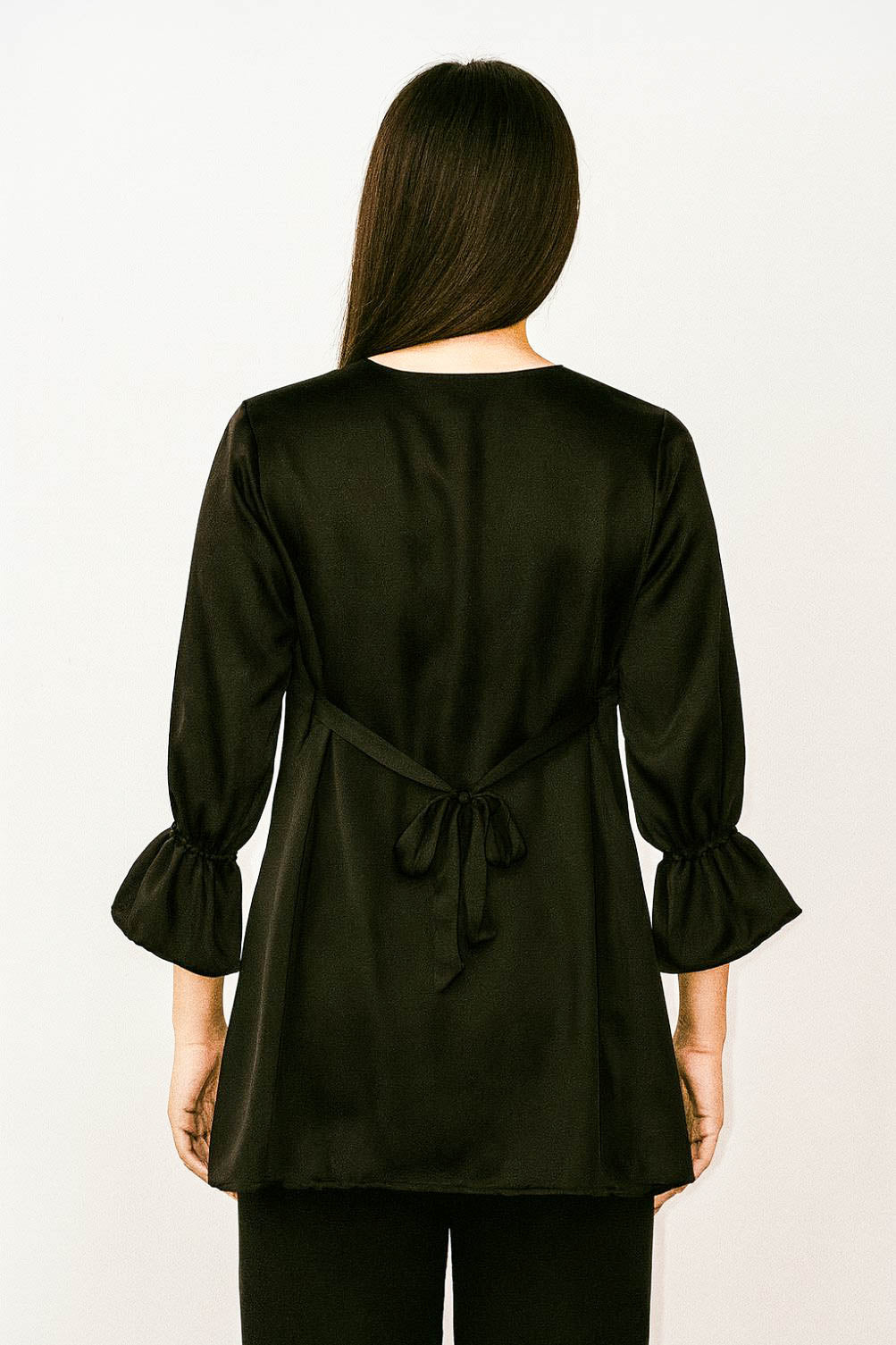 Ruffled Frilled Top-Metallic Black