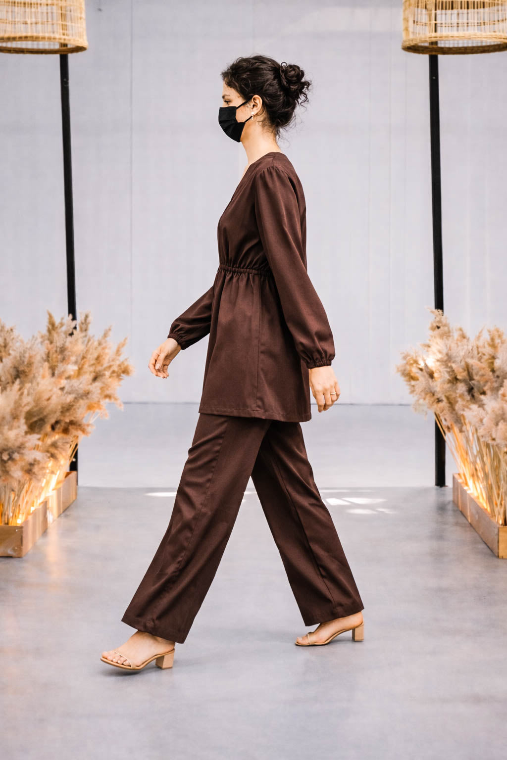 Co-Ord Set V Button Neck-Brown