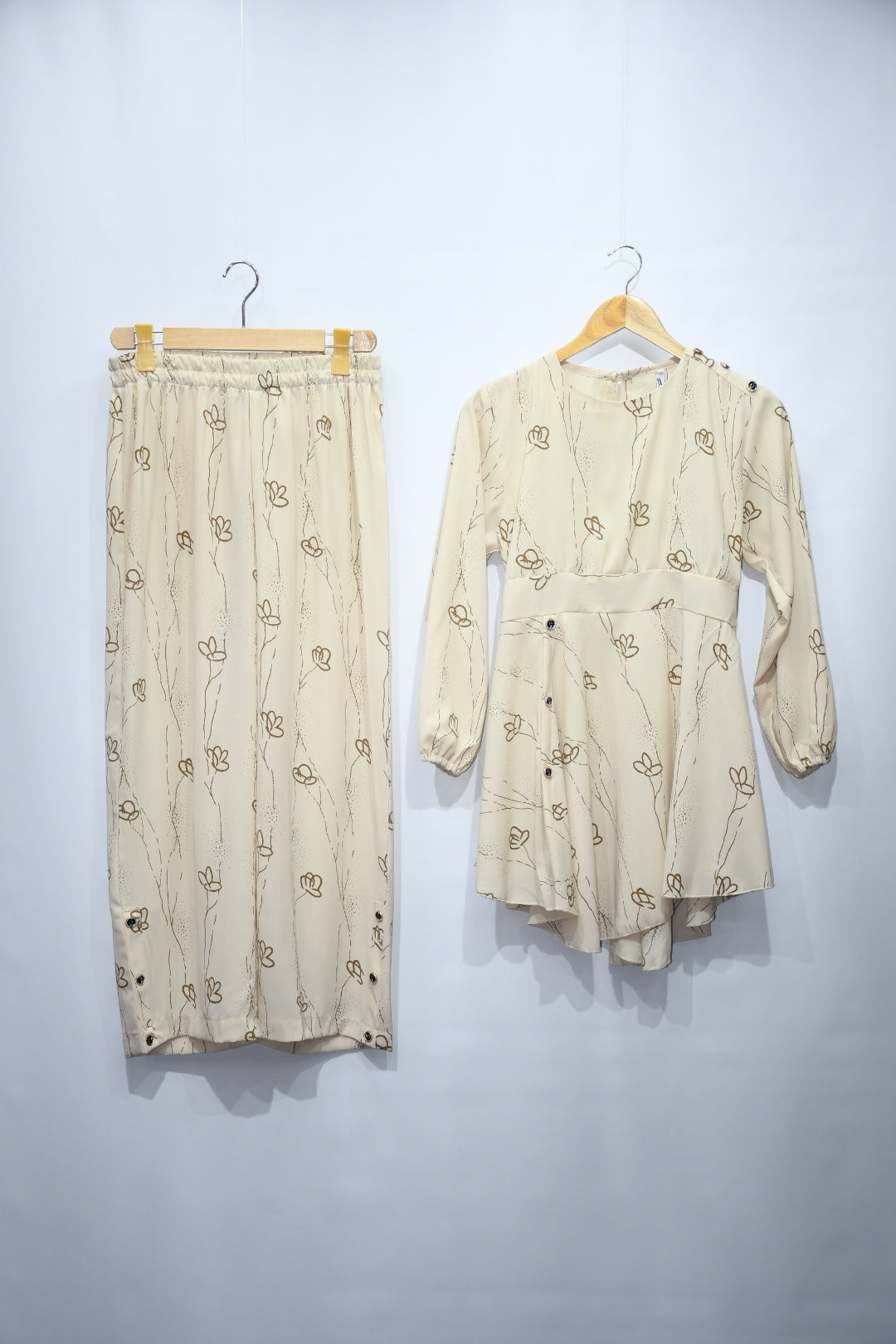Korean style top and trouser -Ivory tree of life