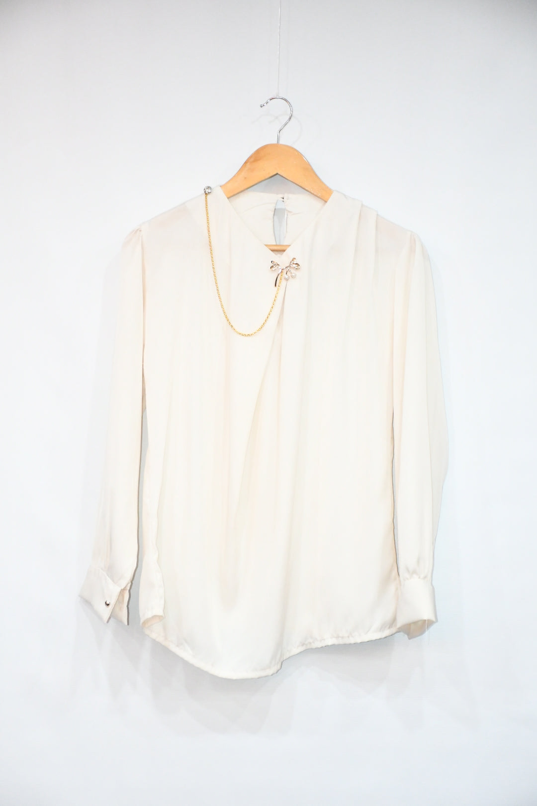 Top Shoulder Chained Style- Porcelain Solid White